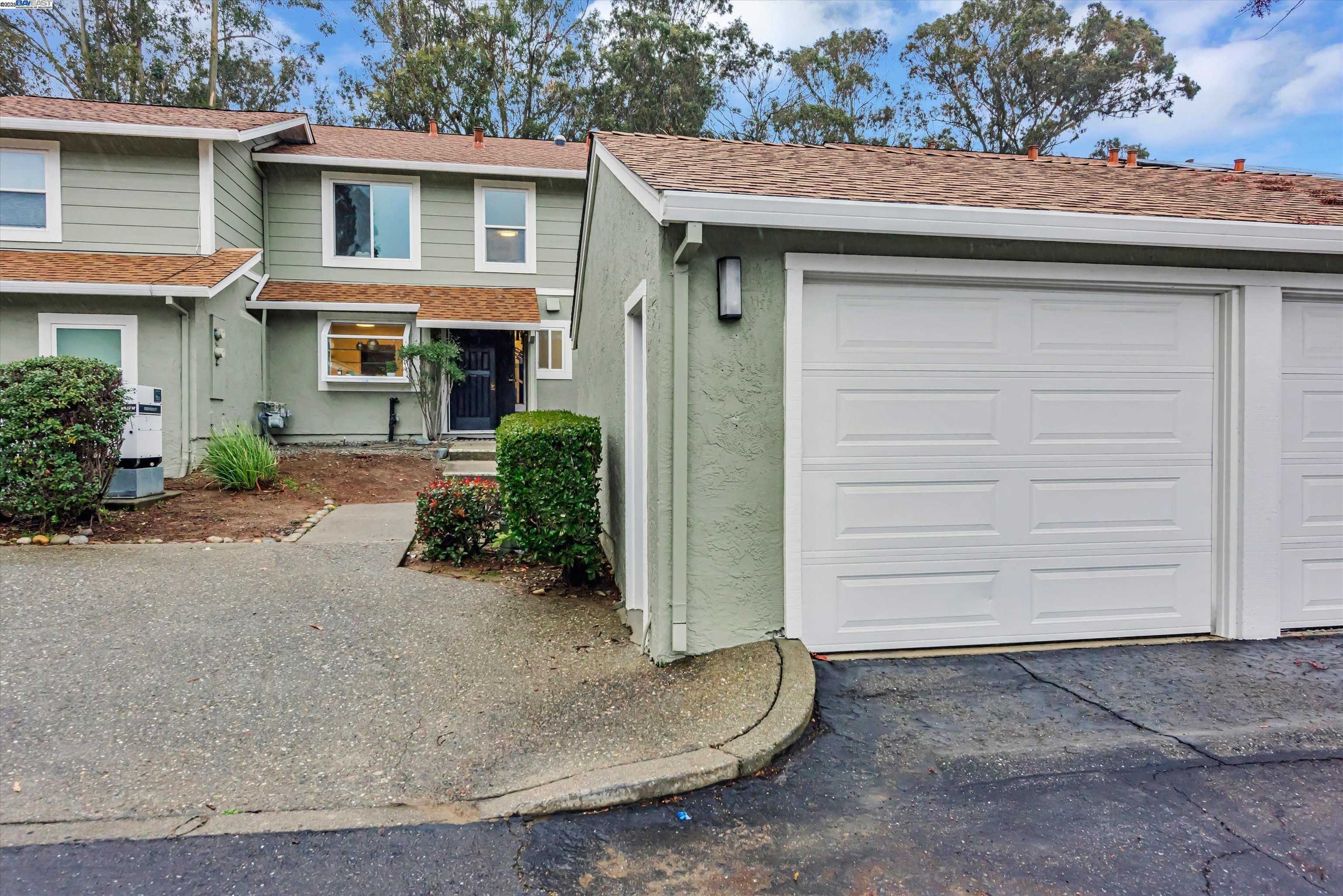 Neighborhood Neighborhood-54