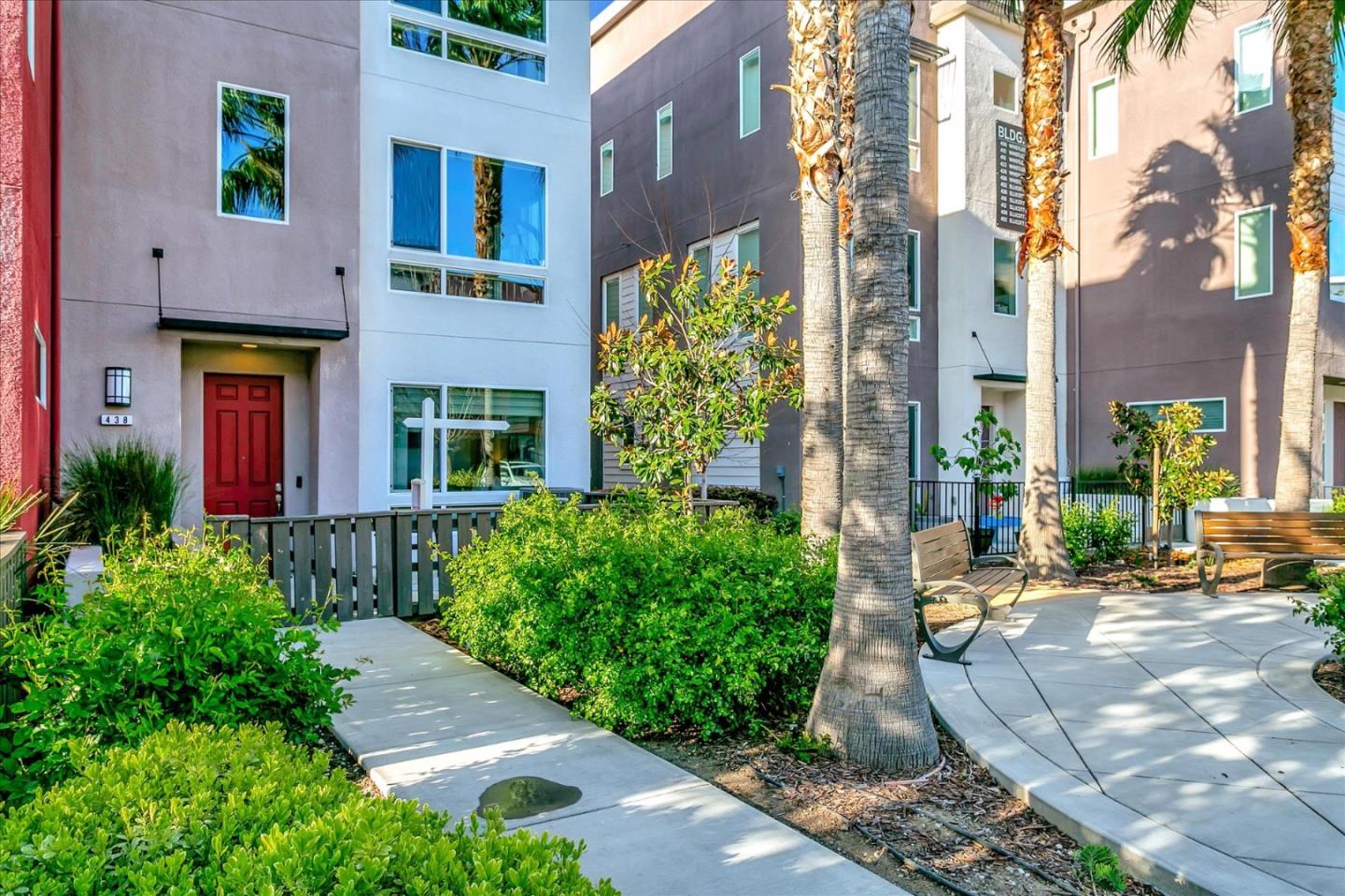 Neighborhood Neighborhood-117