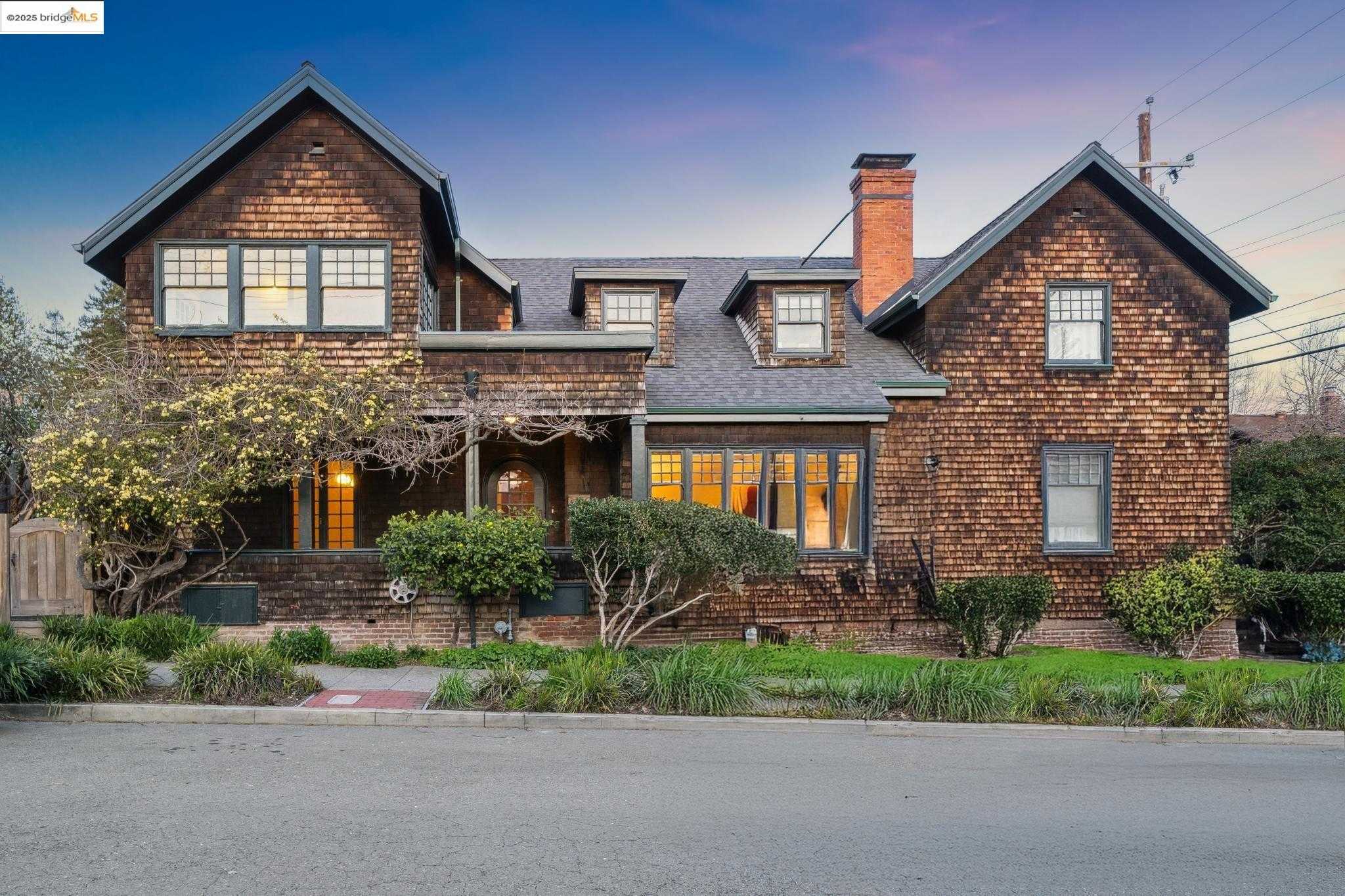 Neighborhood Neighborhood-1