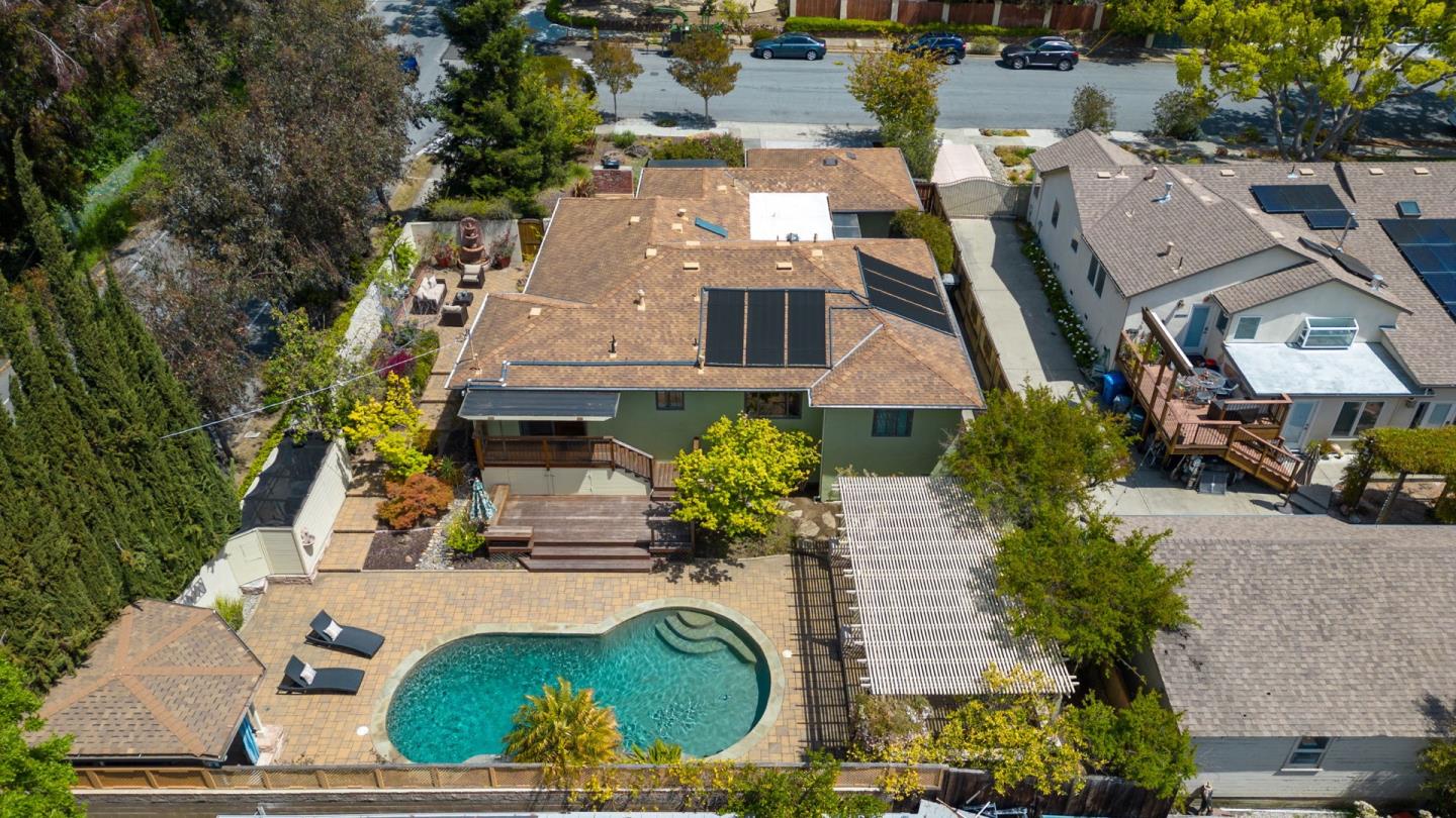 Neighborhood Neighborhood-61