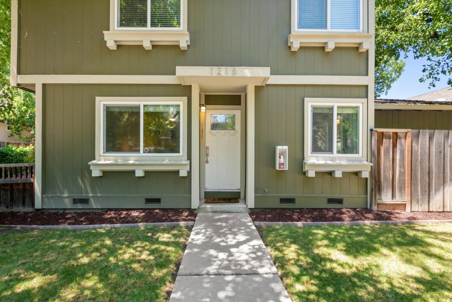 Neighborhood Neighborhood-10