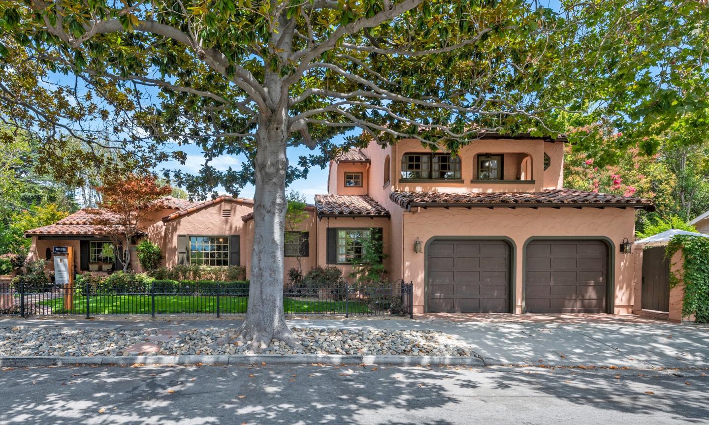 Neighborhood Neighborhood-108