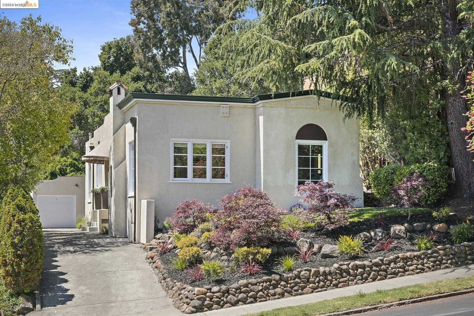 Neighborhood Neighborhood-10