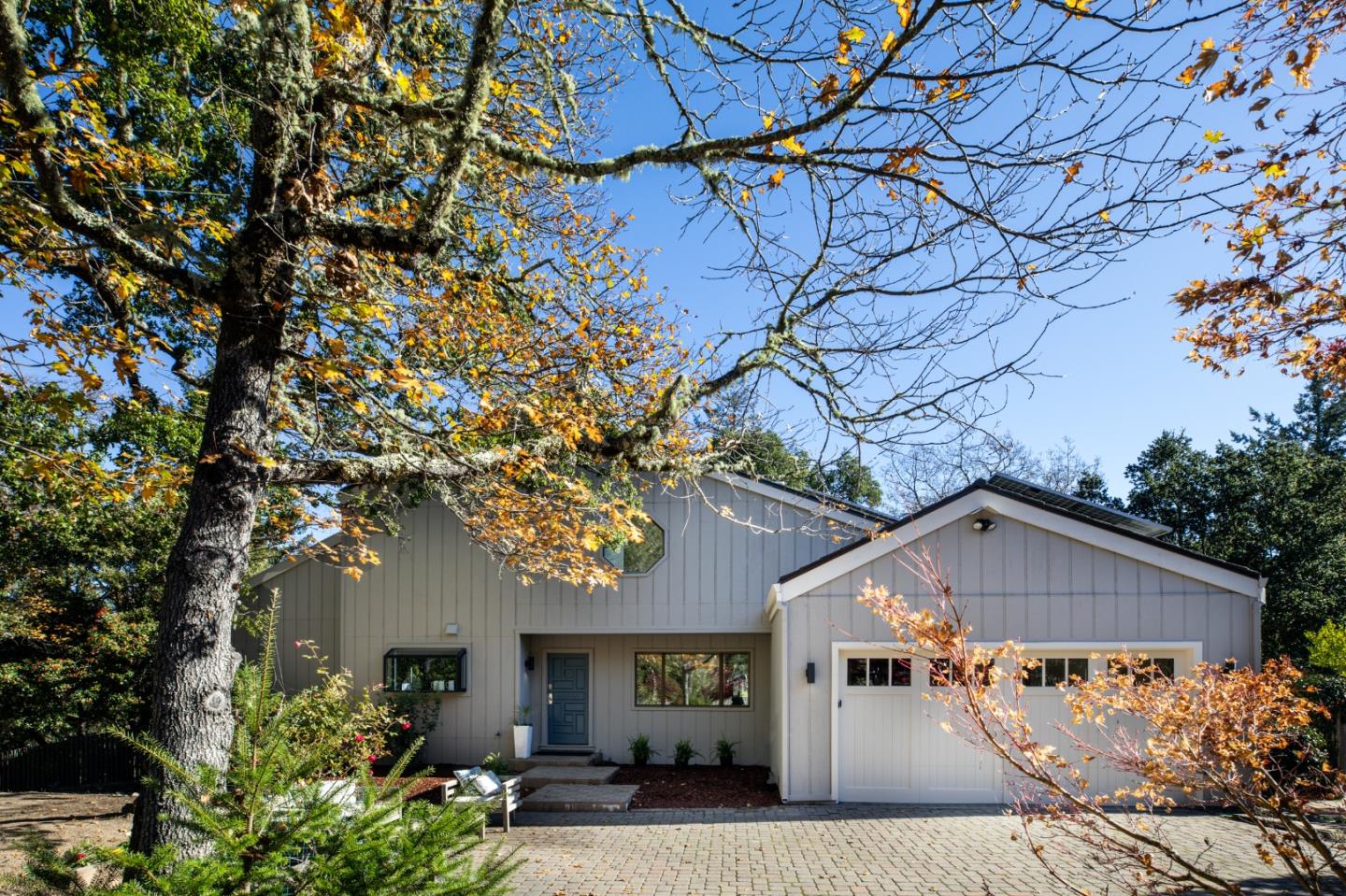 Neighborhood Neighborhood-21