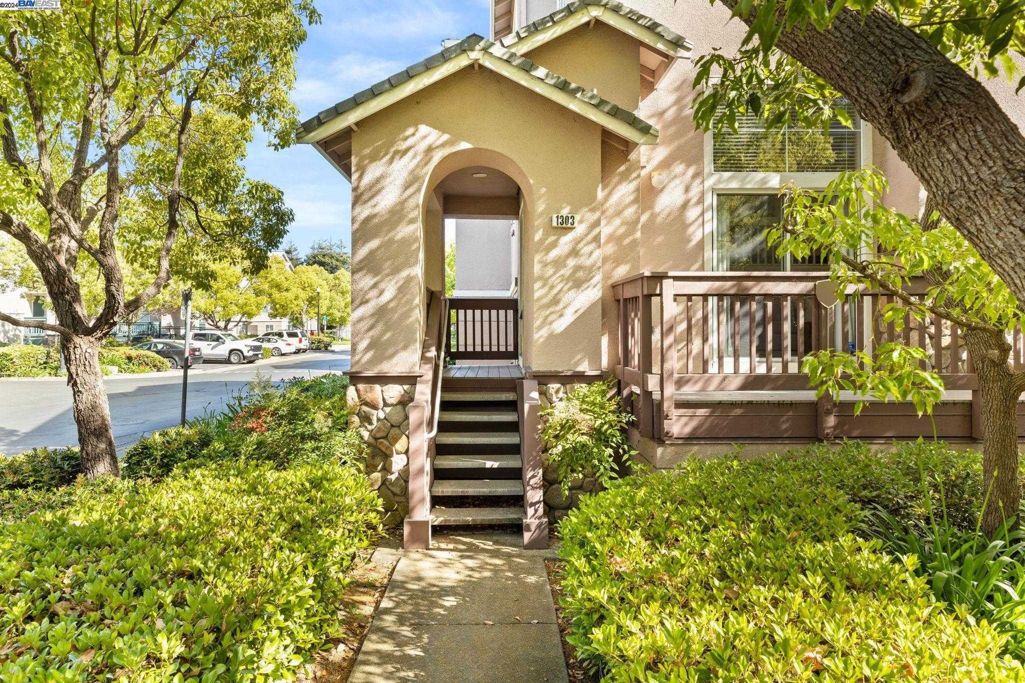 Neighborhood Neighborhood-5