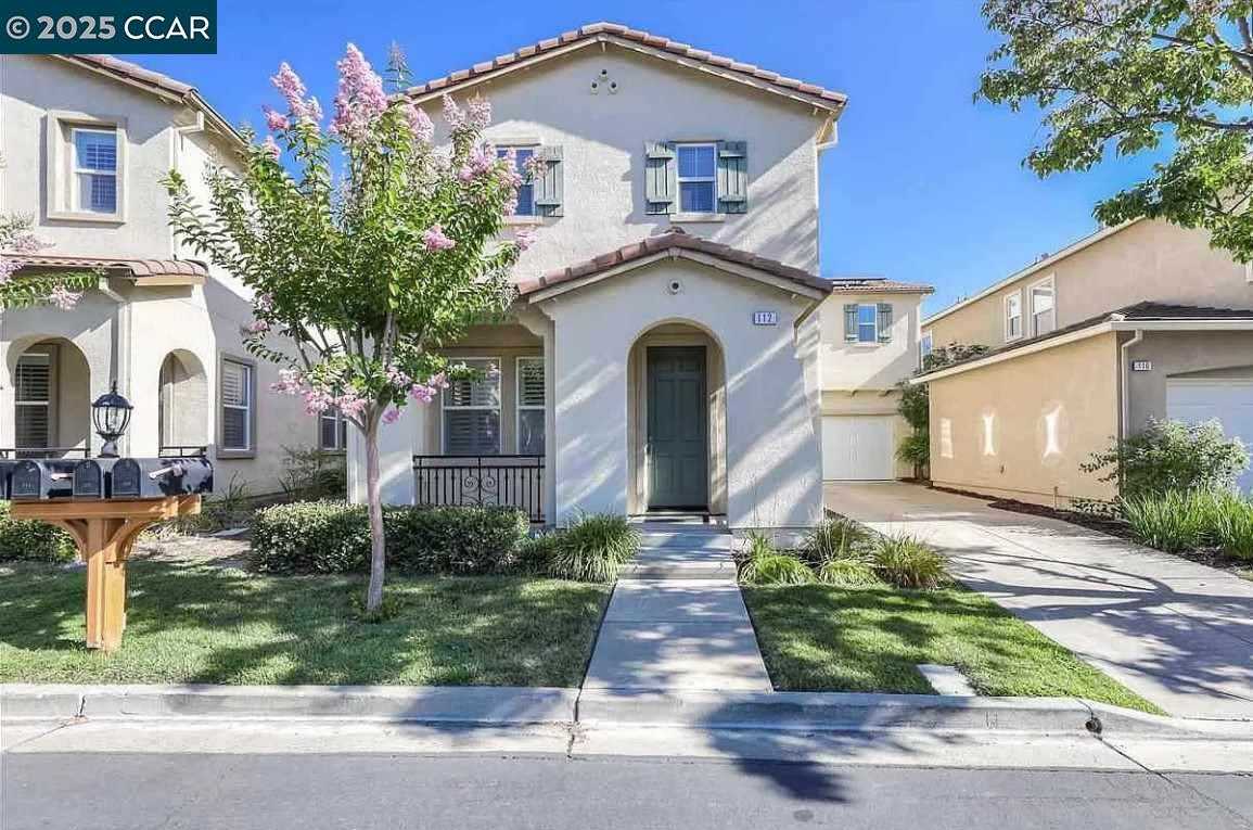 Neighborhood Neighborhood-16