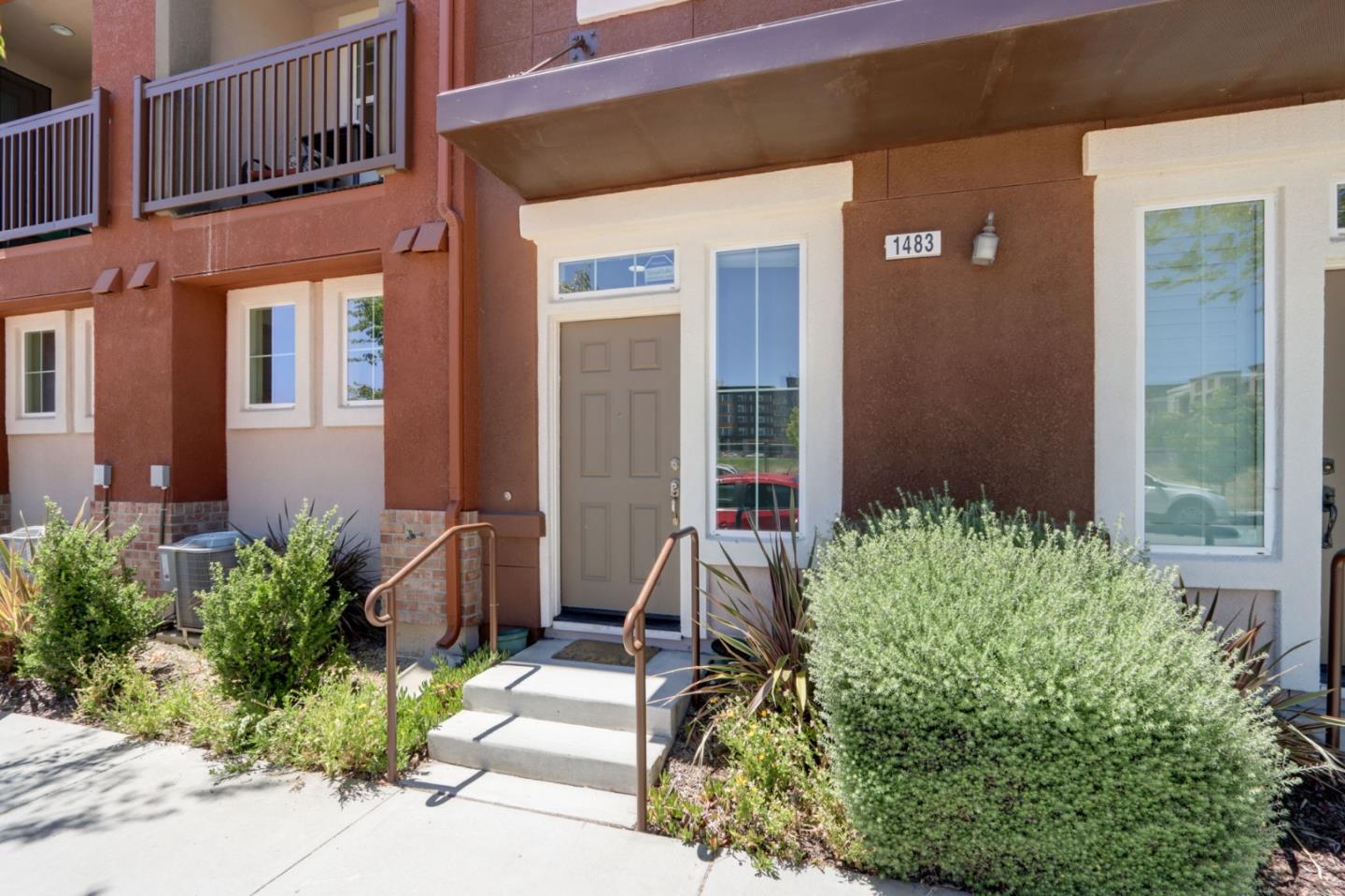 Neighborhood Neighborhood-53