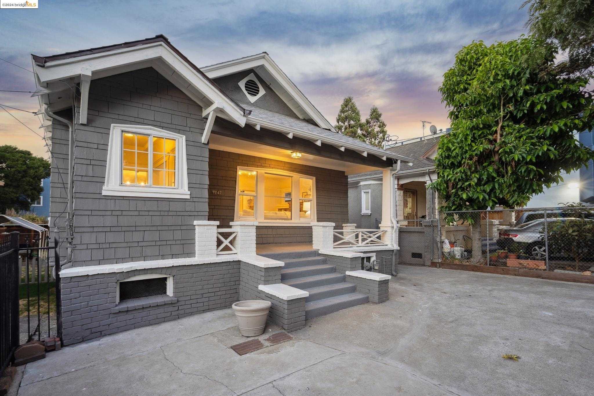 Neighborhood Neighborhood-9