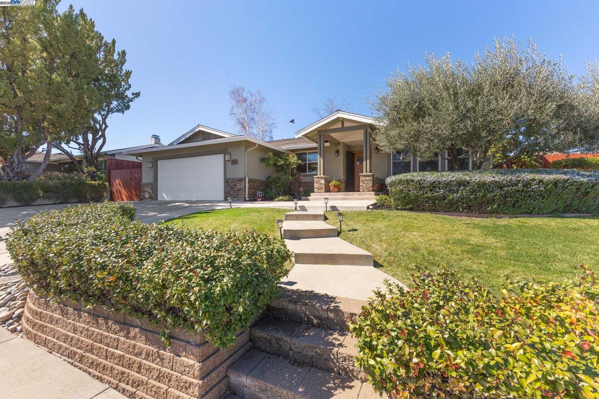 Neighborhood Neighborhood-31