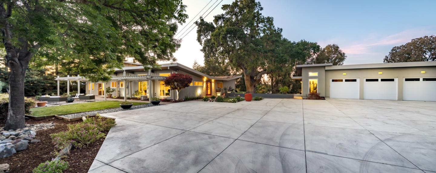 Neighborhood Neighborhood-130