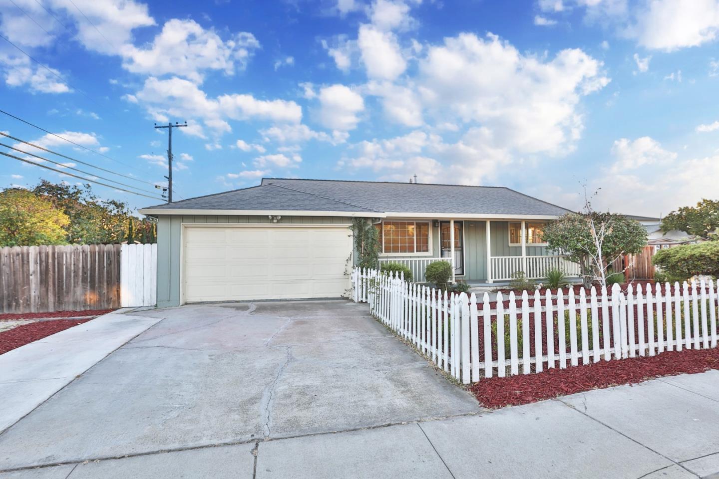 Neighborhood Neighborhood-4