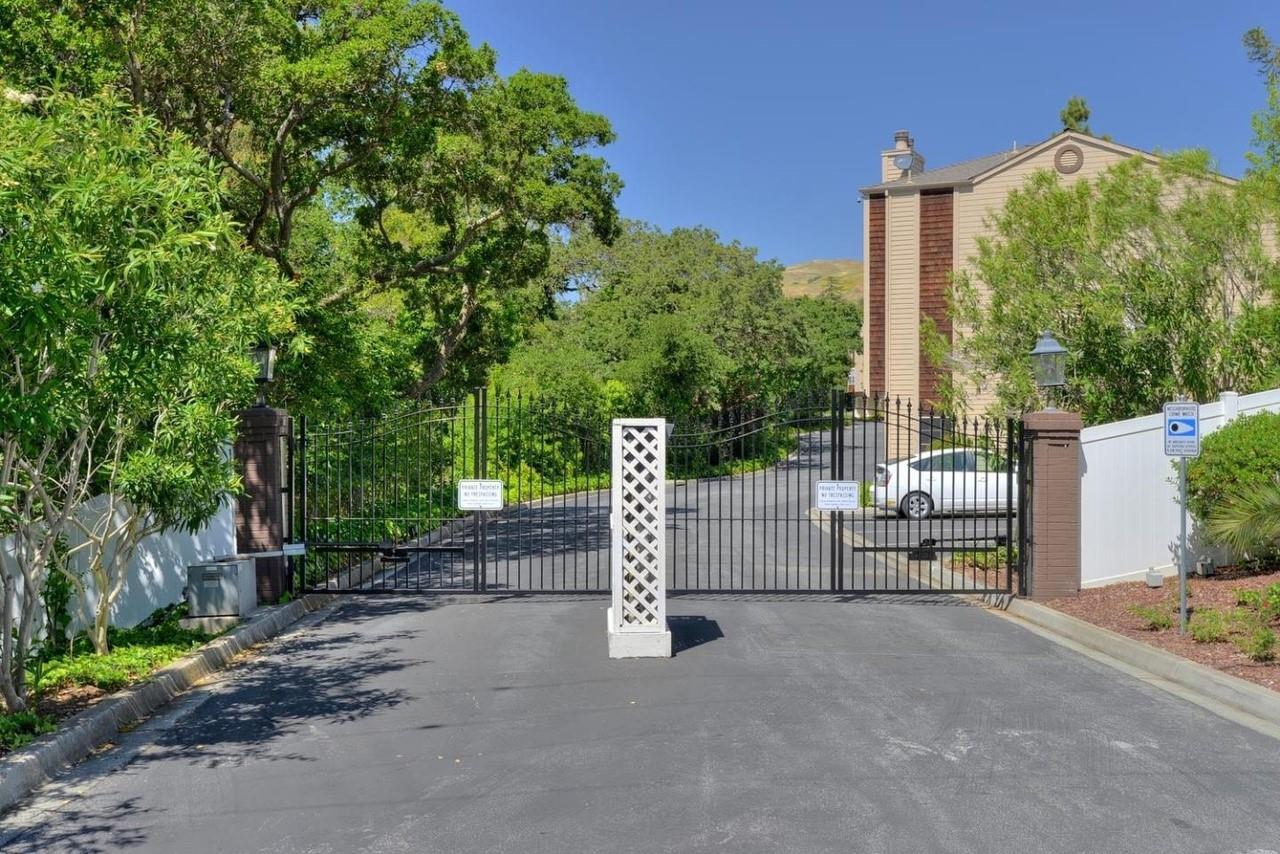 Neighborhood Neighborhood-52