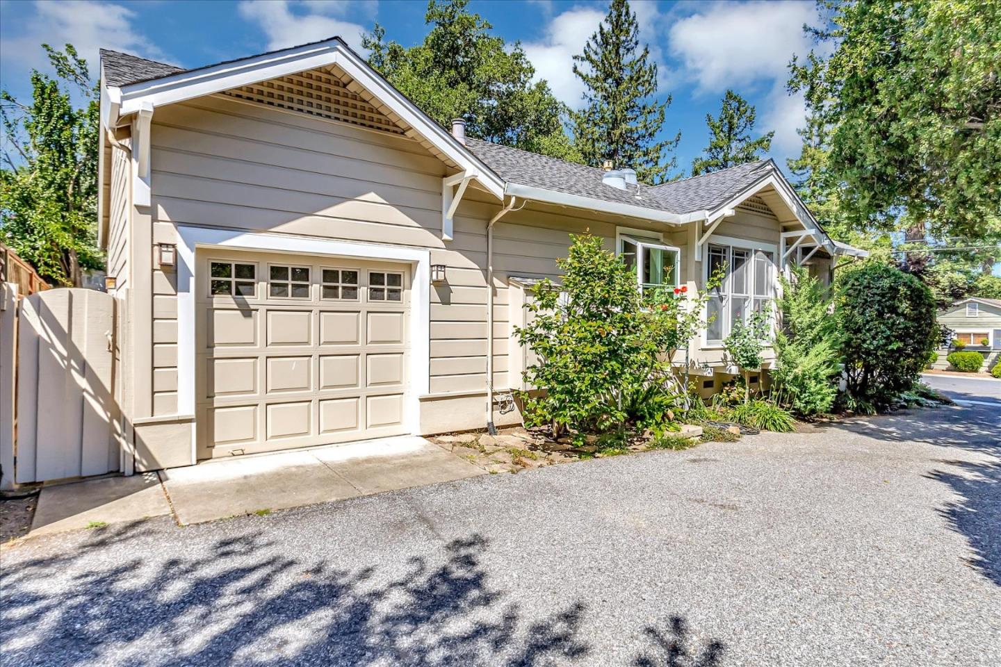 Neighborhood Neighborhood-24