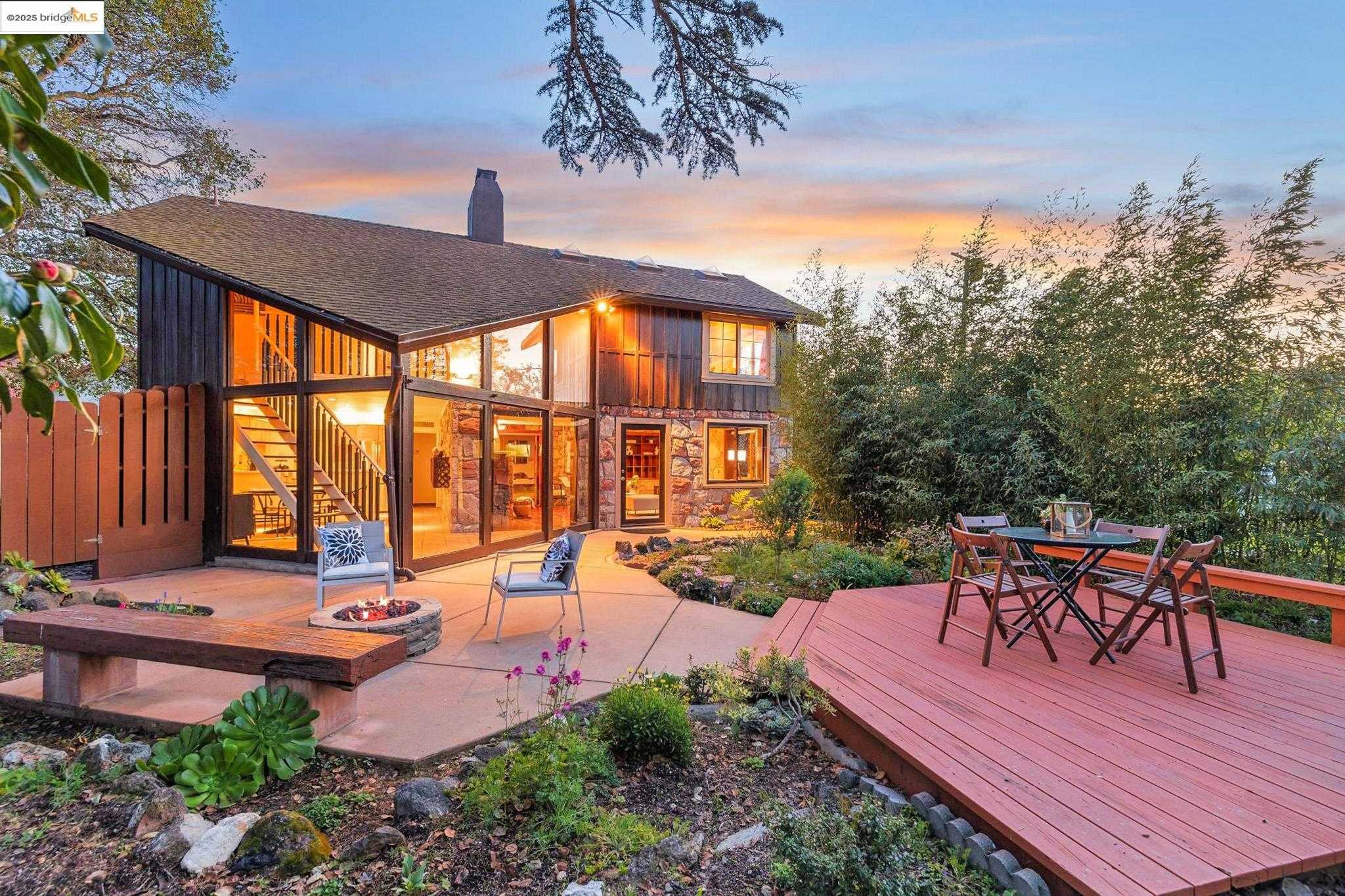 Neighborhood Neighborhood-8