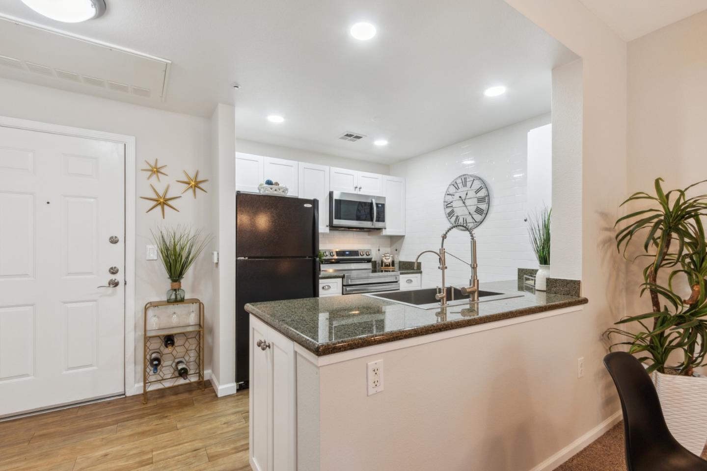 Neighborhood Neighborhood-78