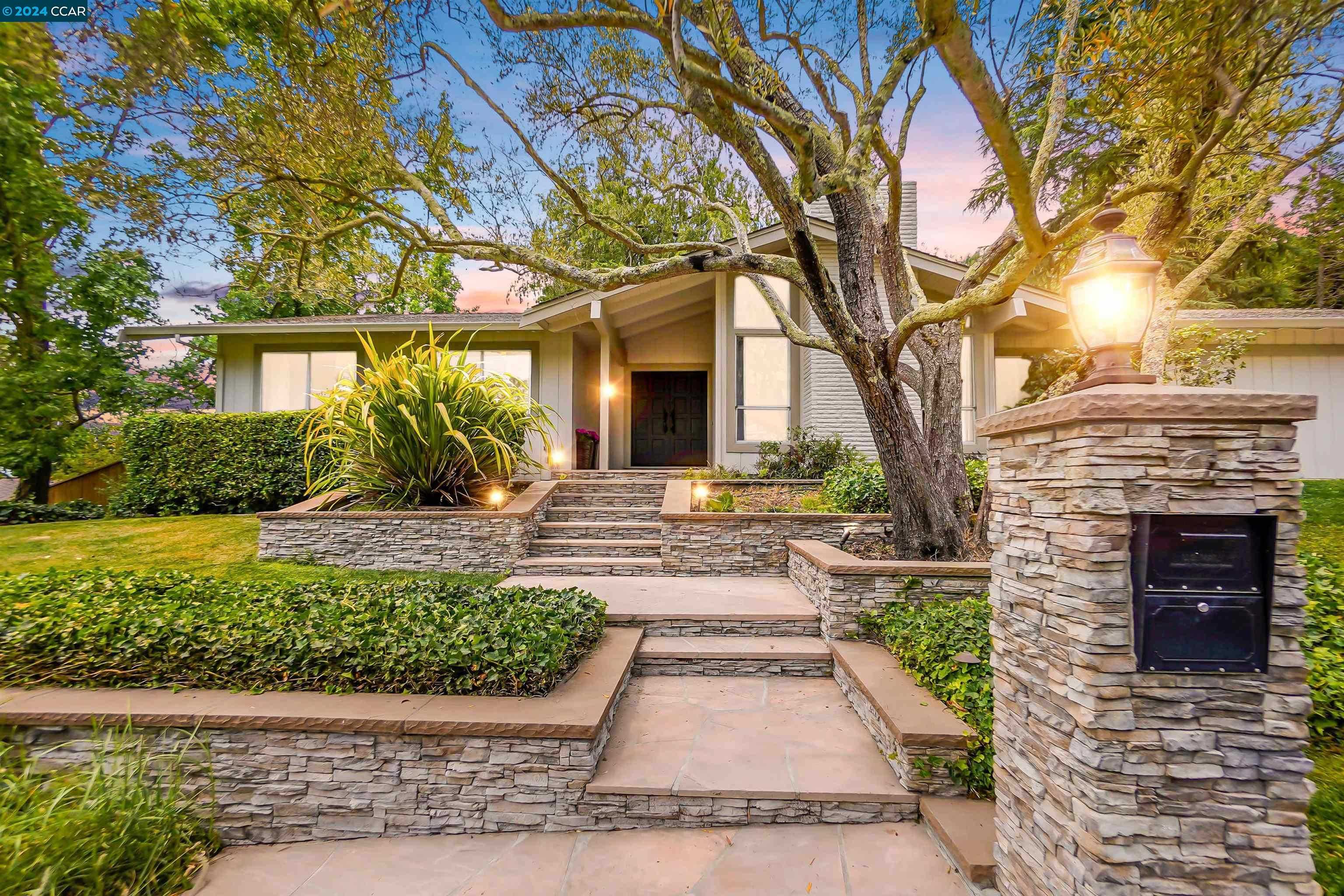 Neighborhood Neighborhood-10