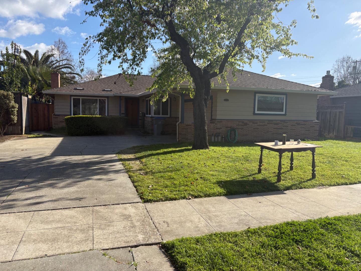 Neighborhood-27