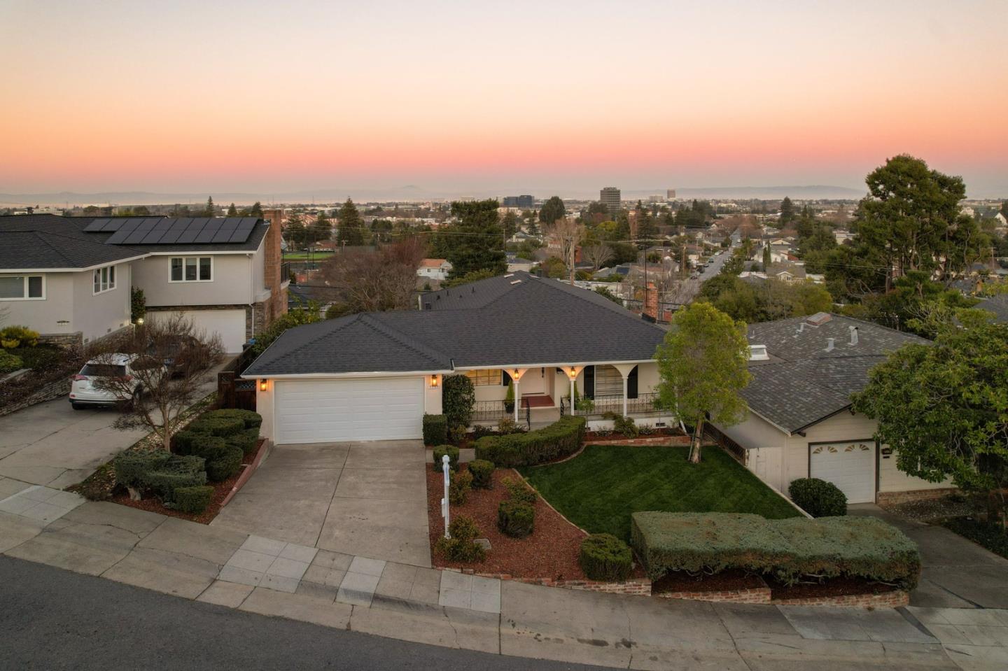 Neighborhood Neighborhood-3