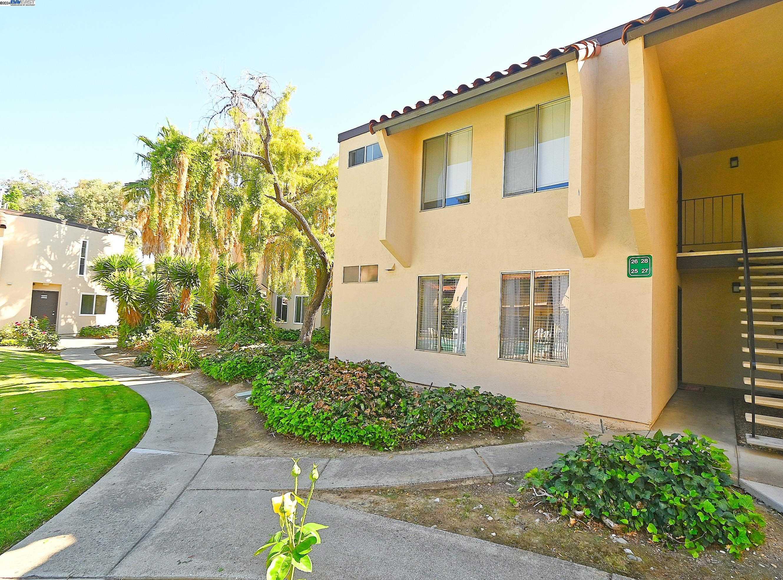 Neighborhood Neighborhood-18