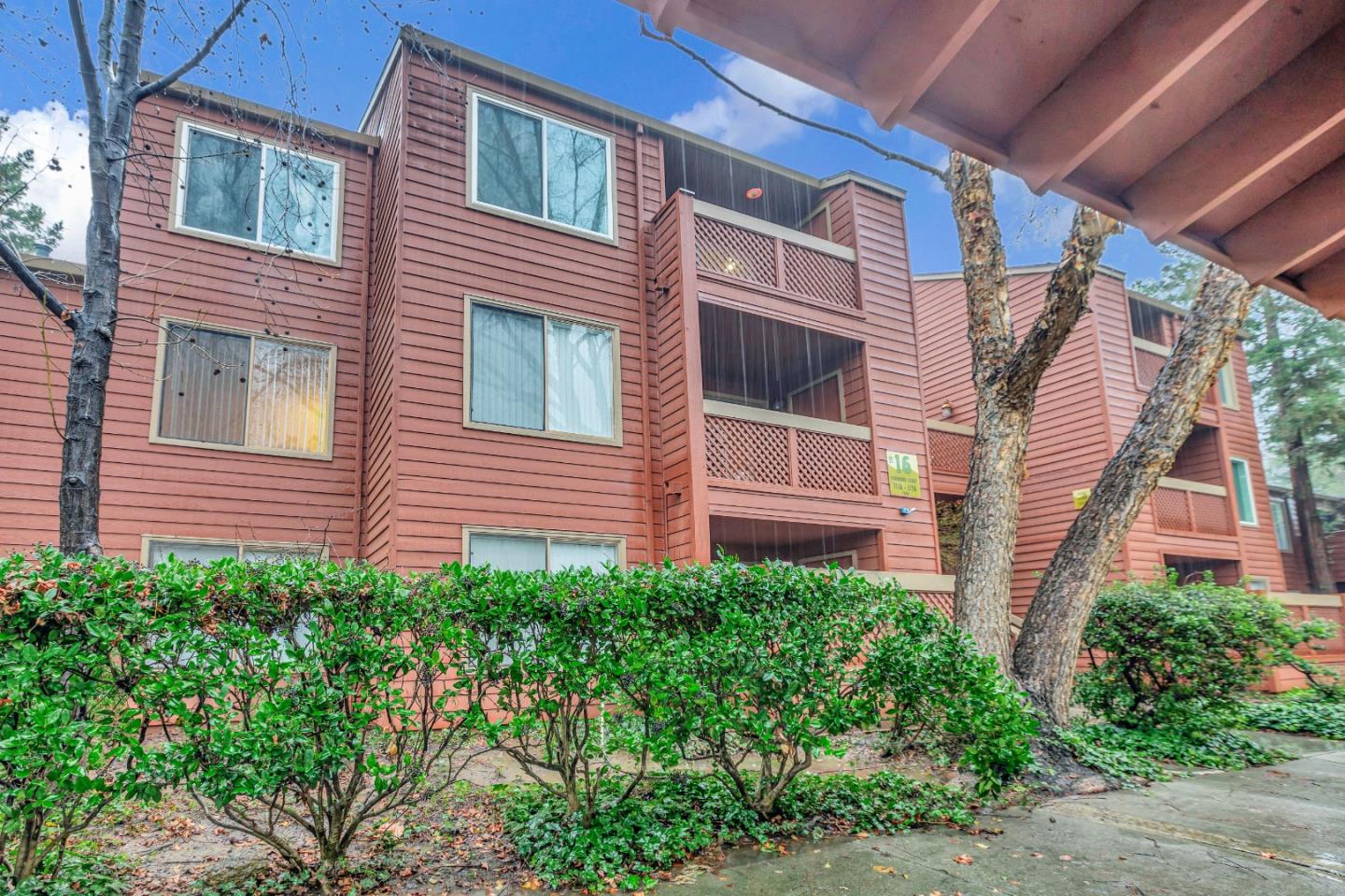 Neighborhood Neighborhood-23