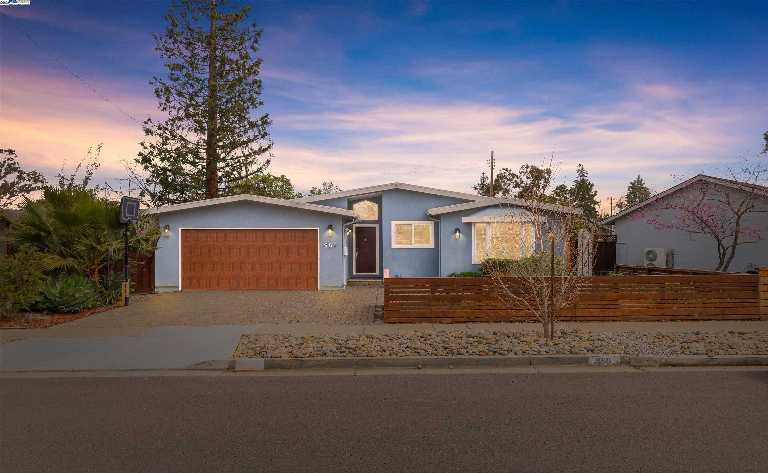 Neighborhood Neighborhood-1