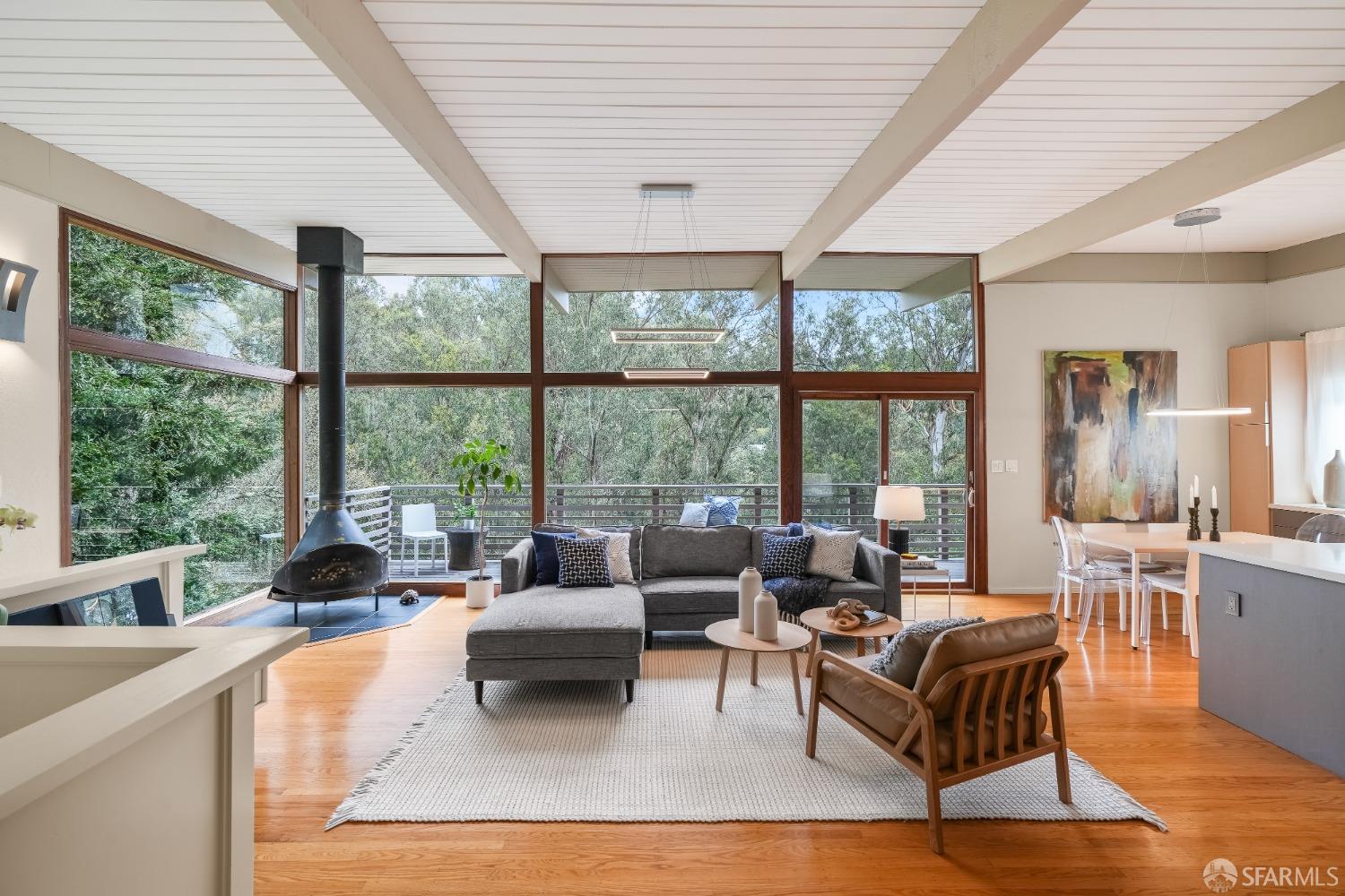 Neighborhood Neighborhood-20