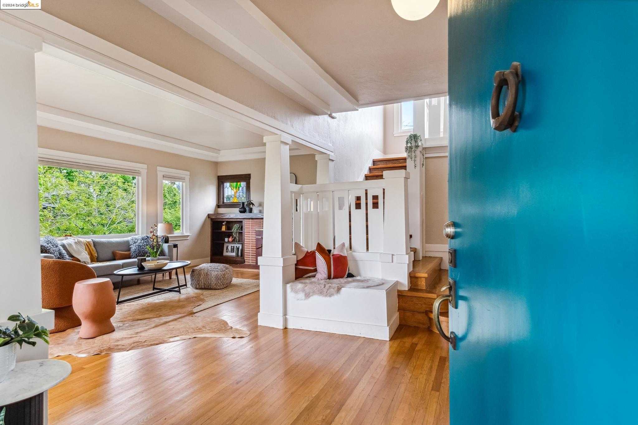 Neighborhood Neighborhood-24