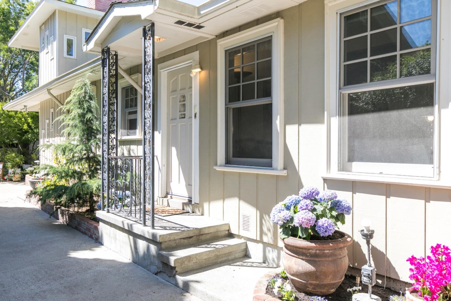 Neighborhood Neighborhood-72