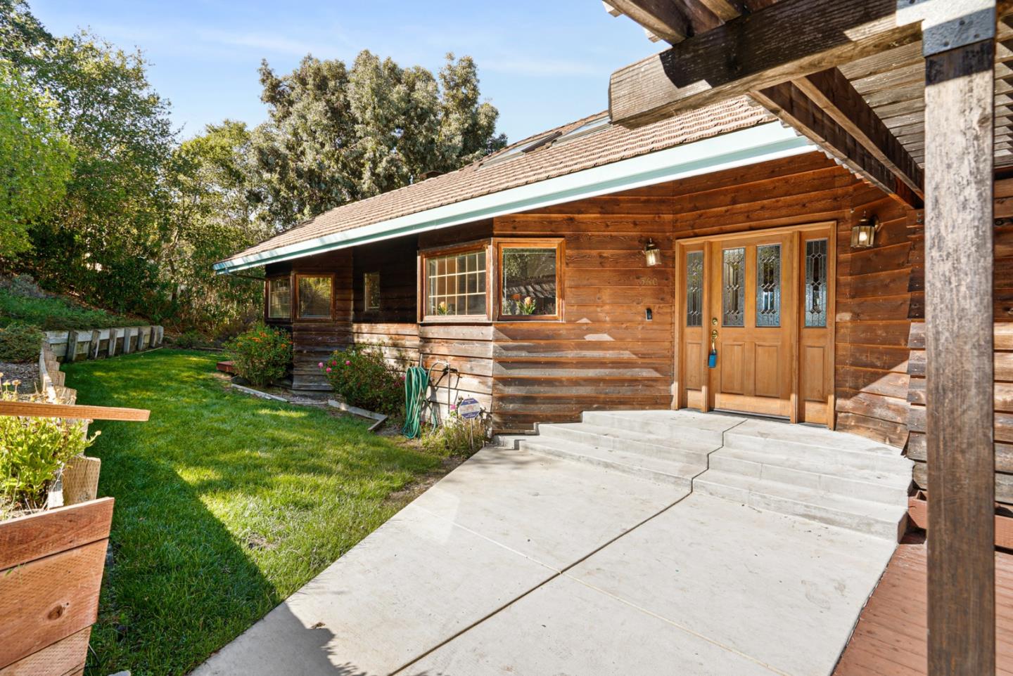 Neighborhood Neighborhood-3