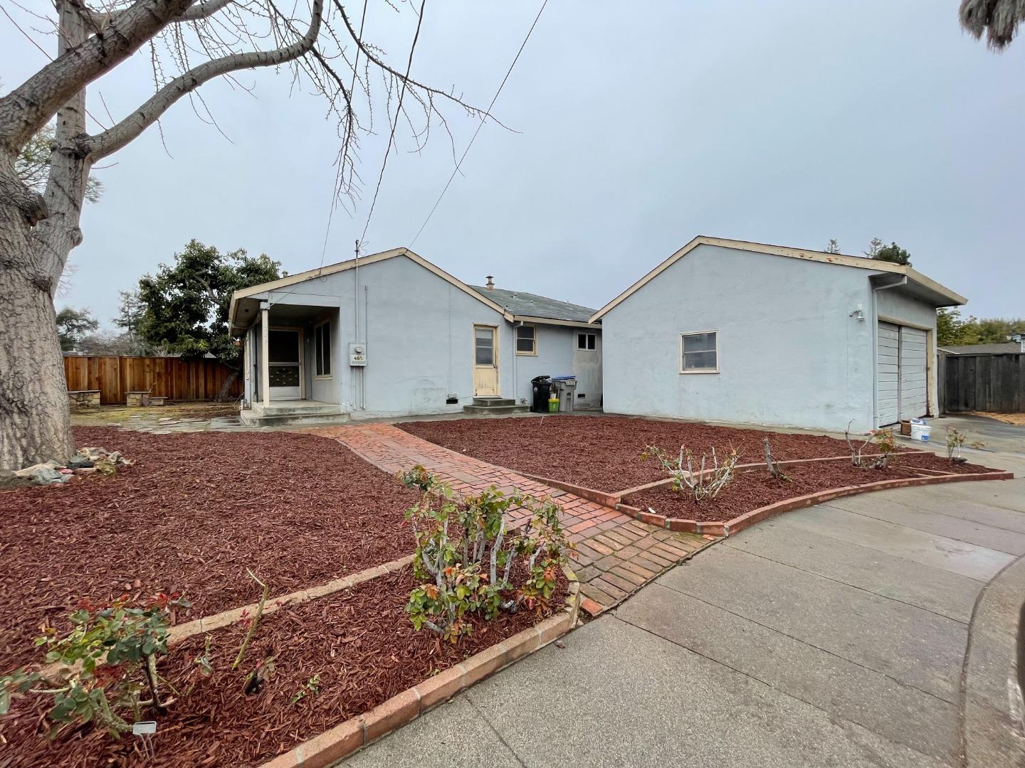 Neighborhood Neighborhood-8