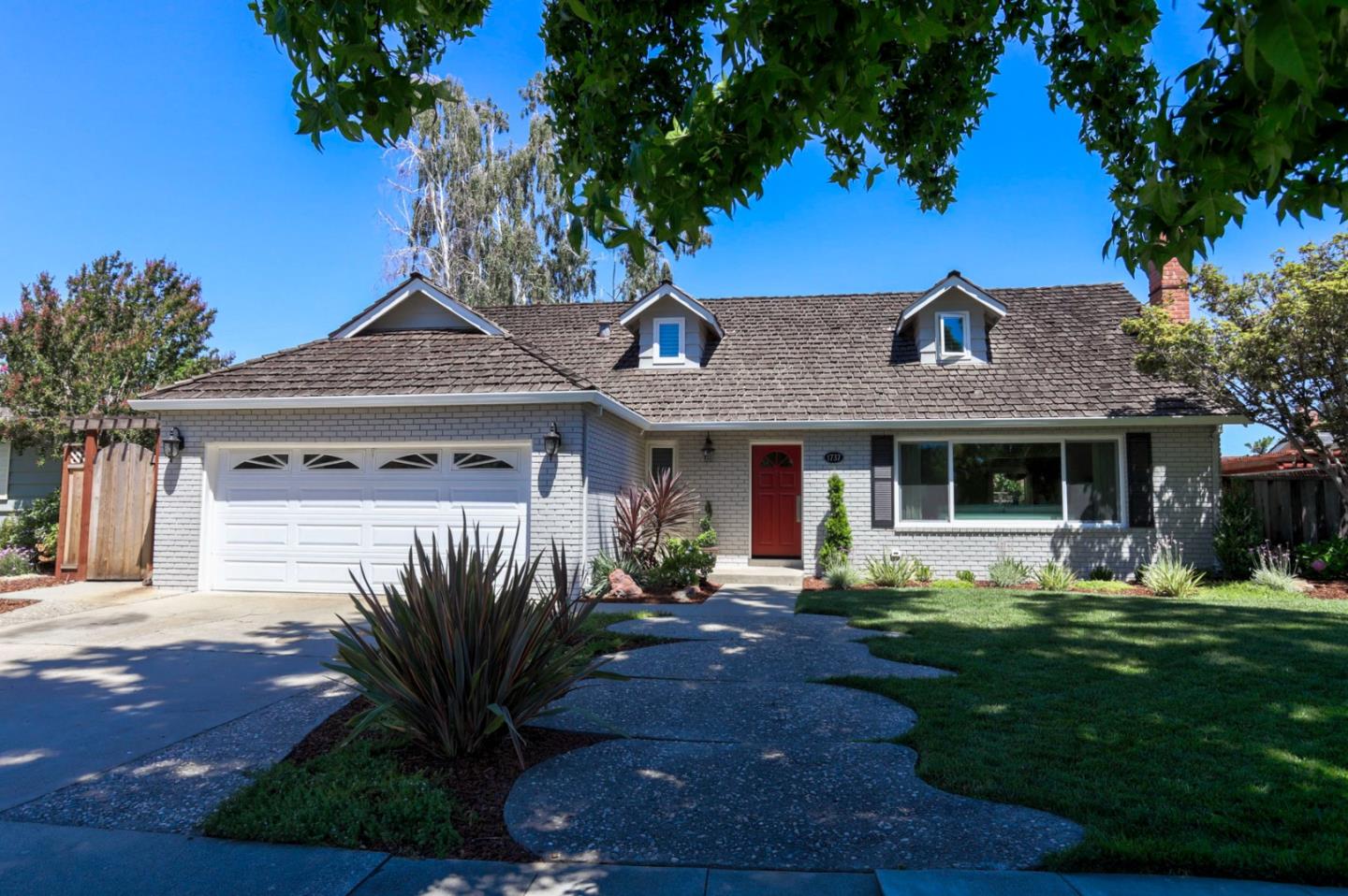 Neighborhood Neighborhood-16