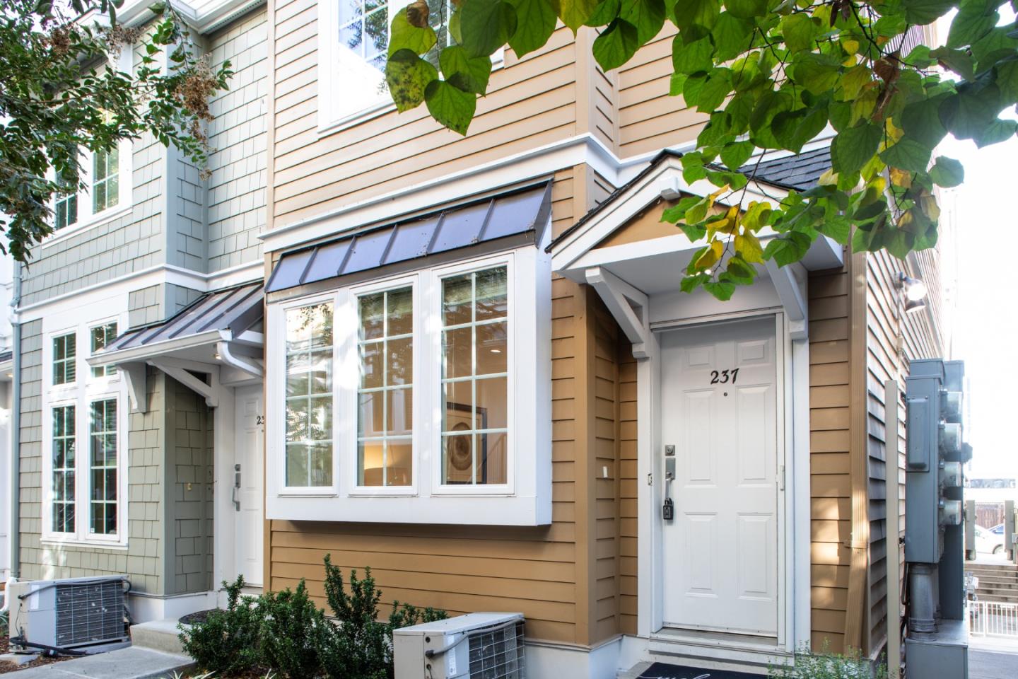 Neighborhood Neighborhood-49