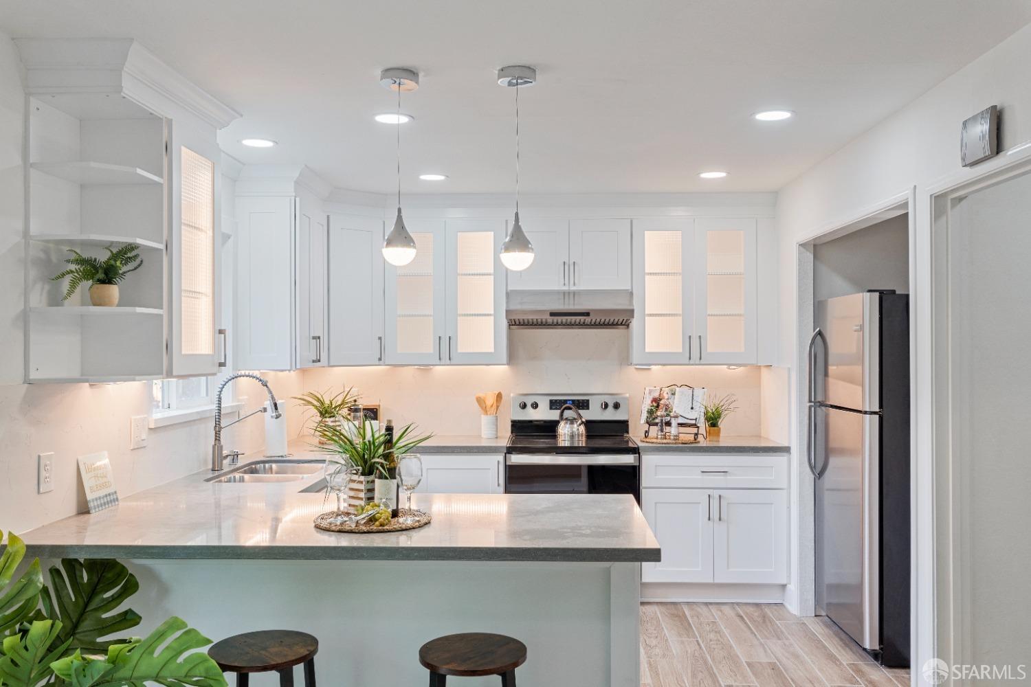 Neighborhood Neighborhood-6