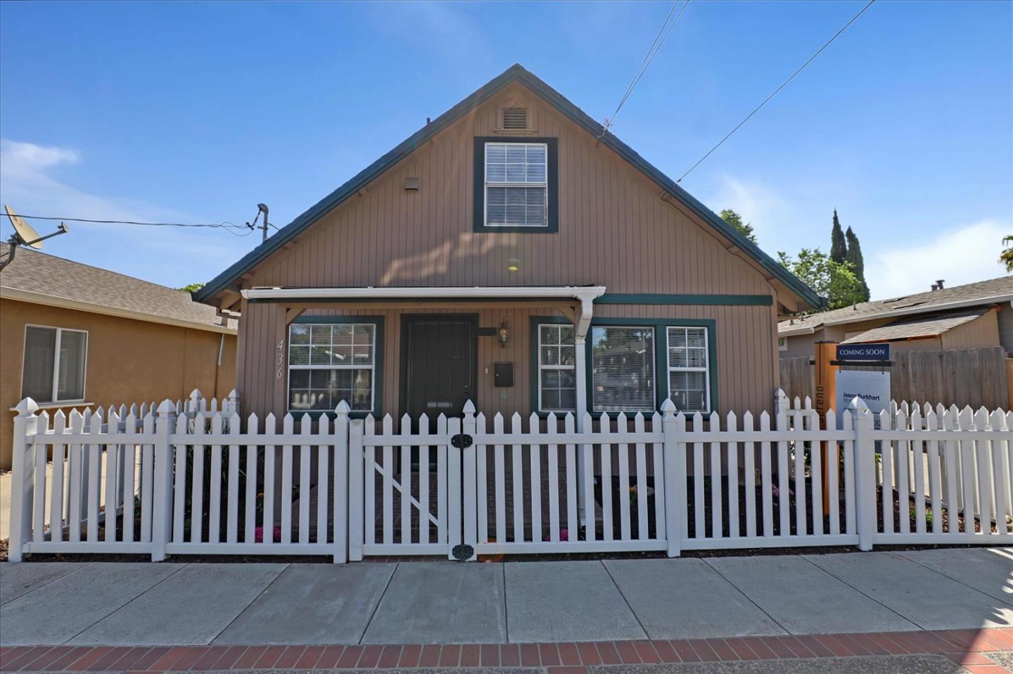 Neighborhood Neighborhood-80