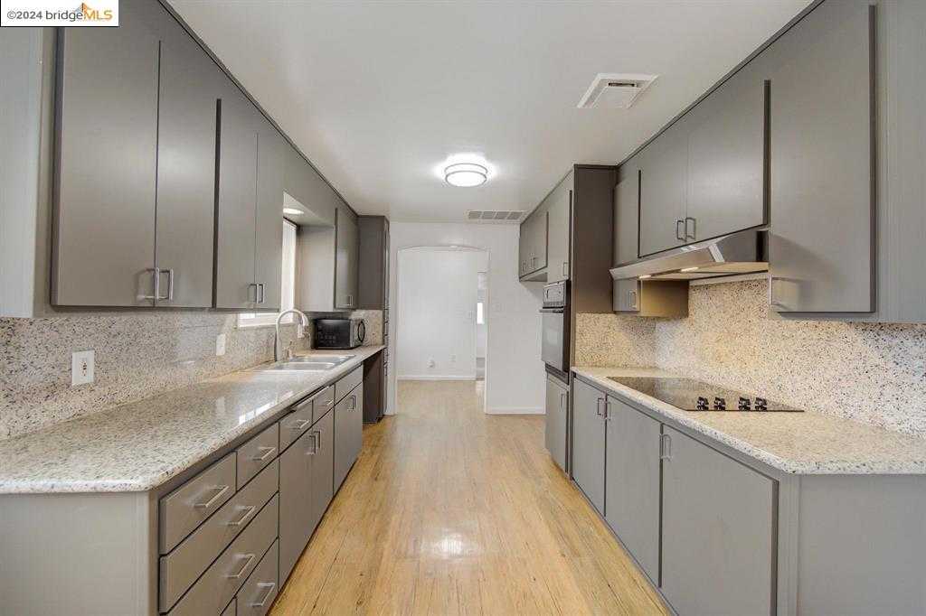 Neighborhood Neighborhood-7