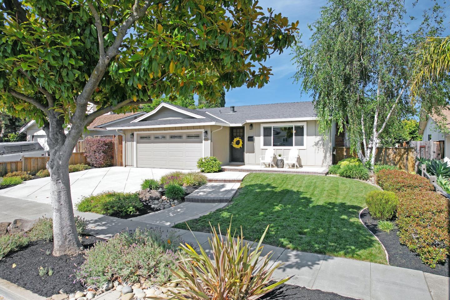 Neighborhood Neighborhood-104