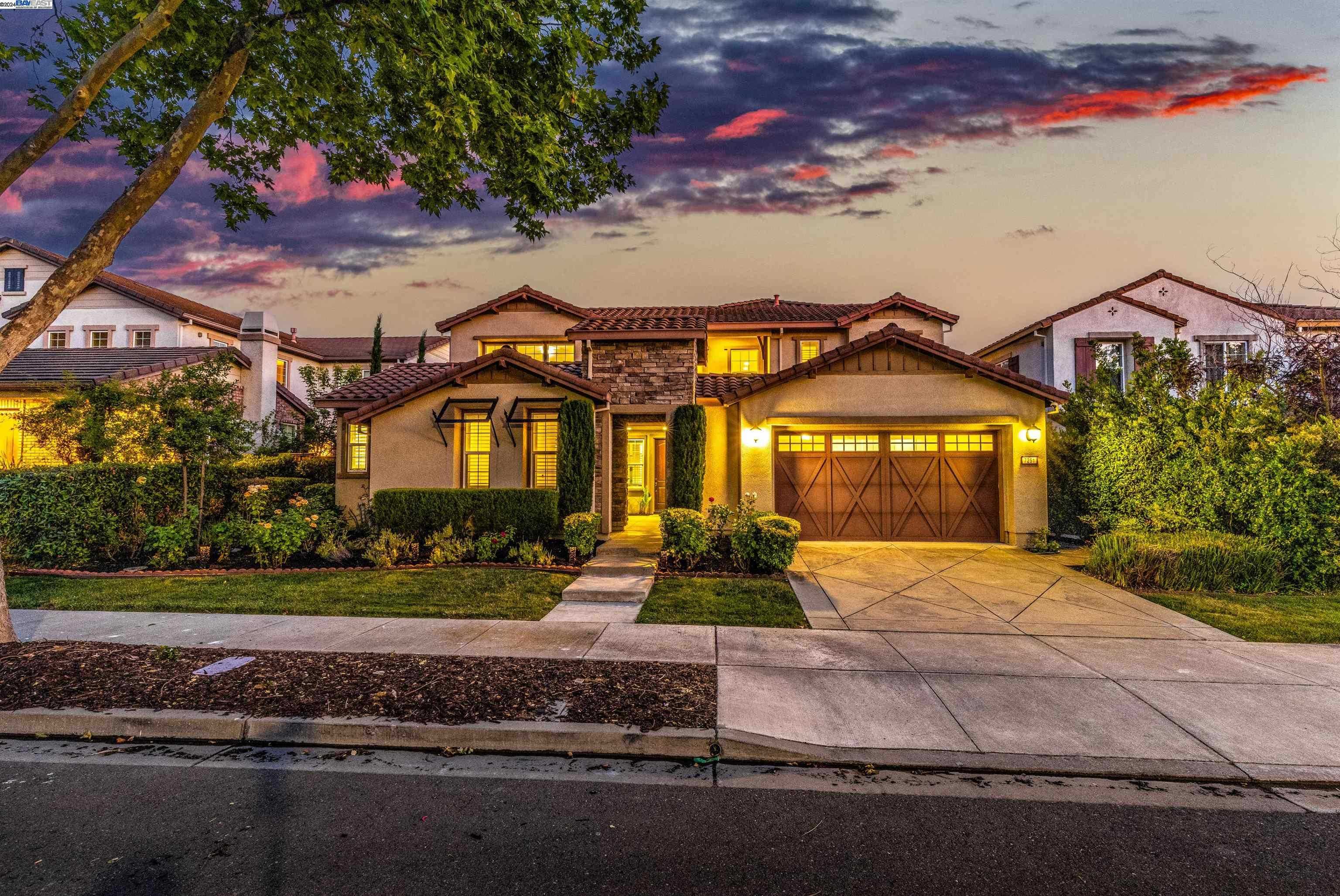 Neighborhood Neighborhood-14