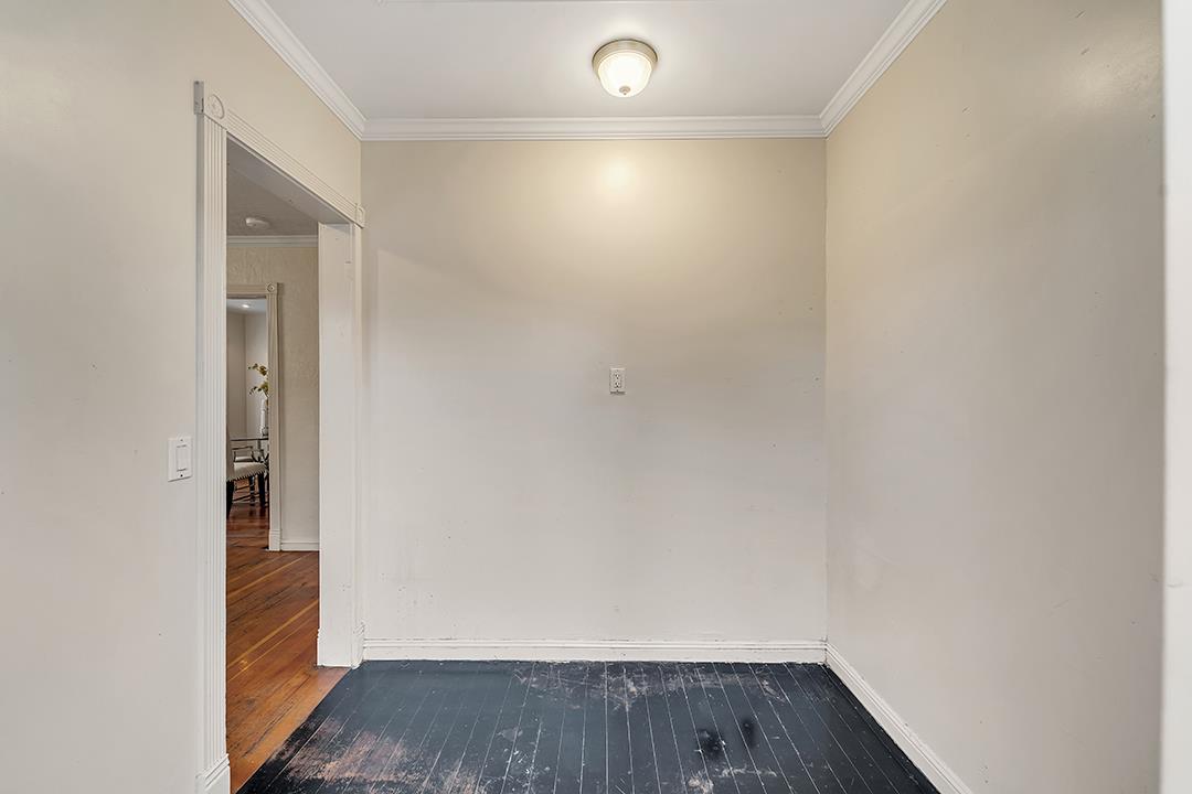 Neighborhood Neighborhood-4