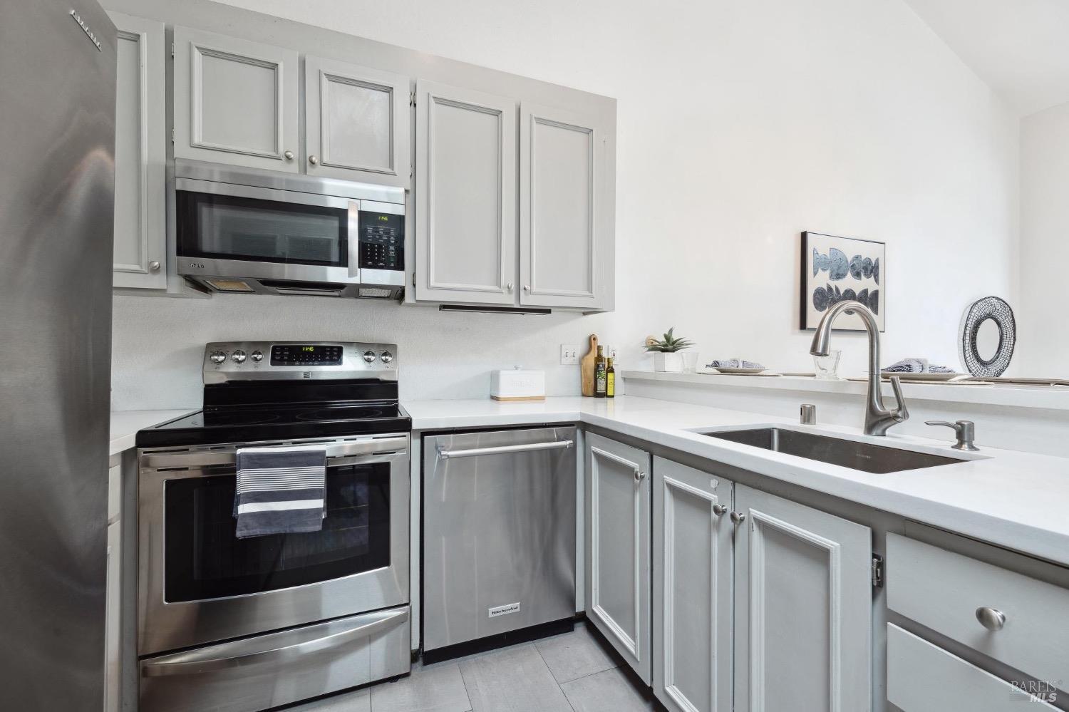 Neighborhood Neighborhood-19