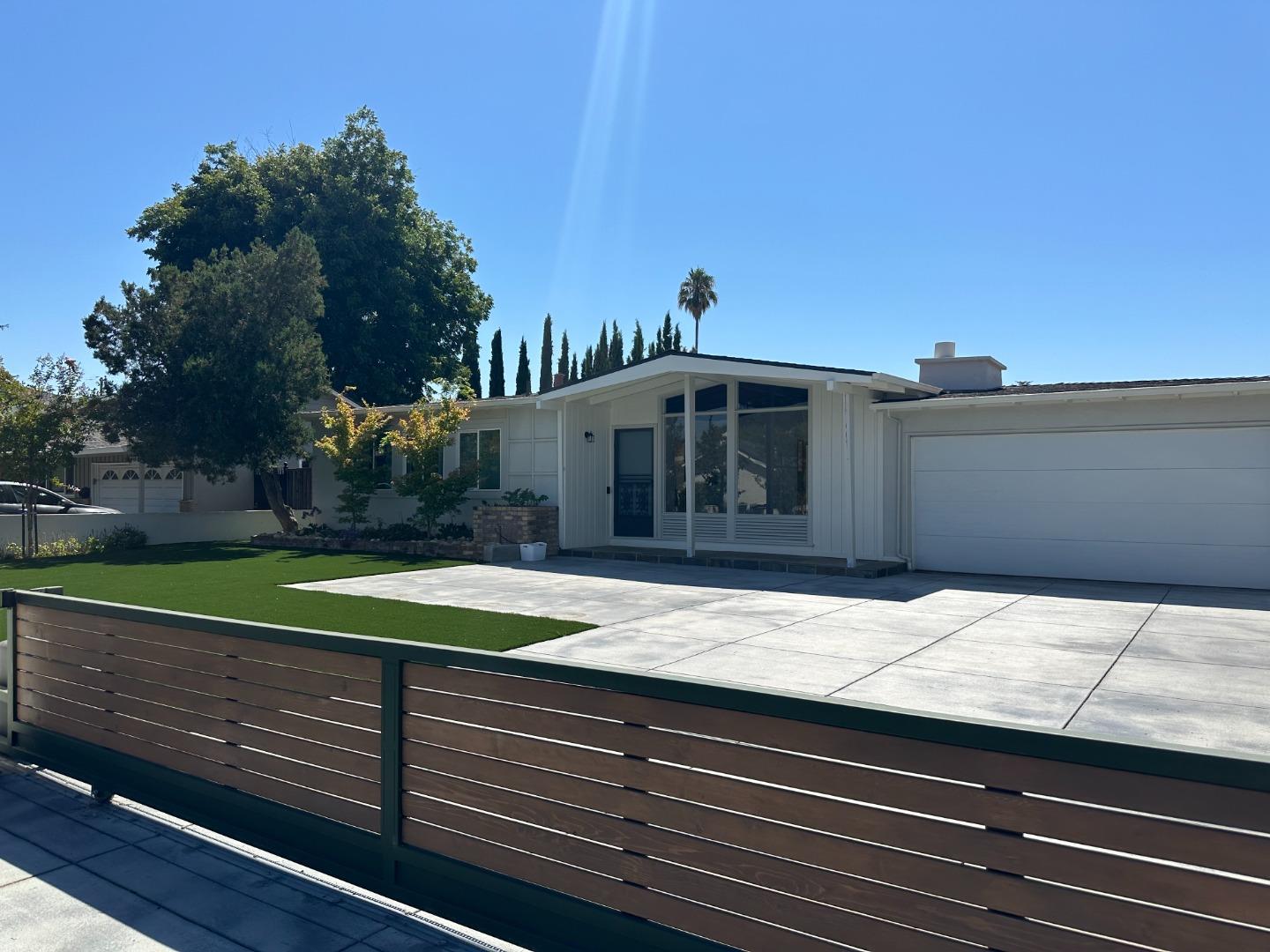 Neighborhood Neighborhood-78