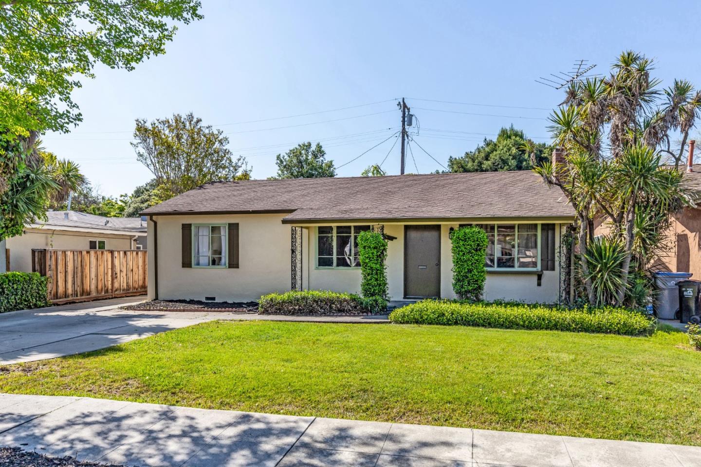 Neighborhood Neighborhood-22