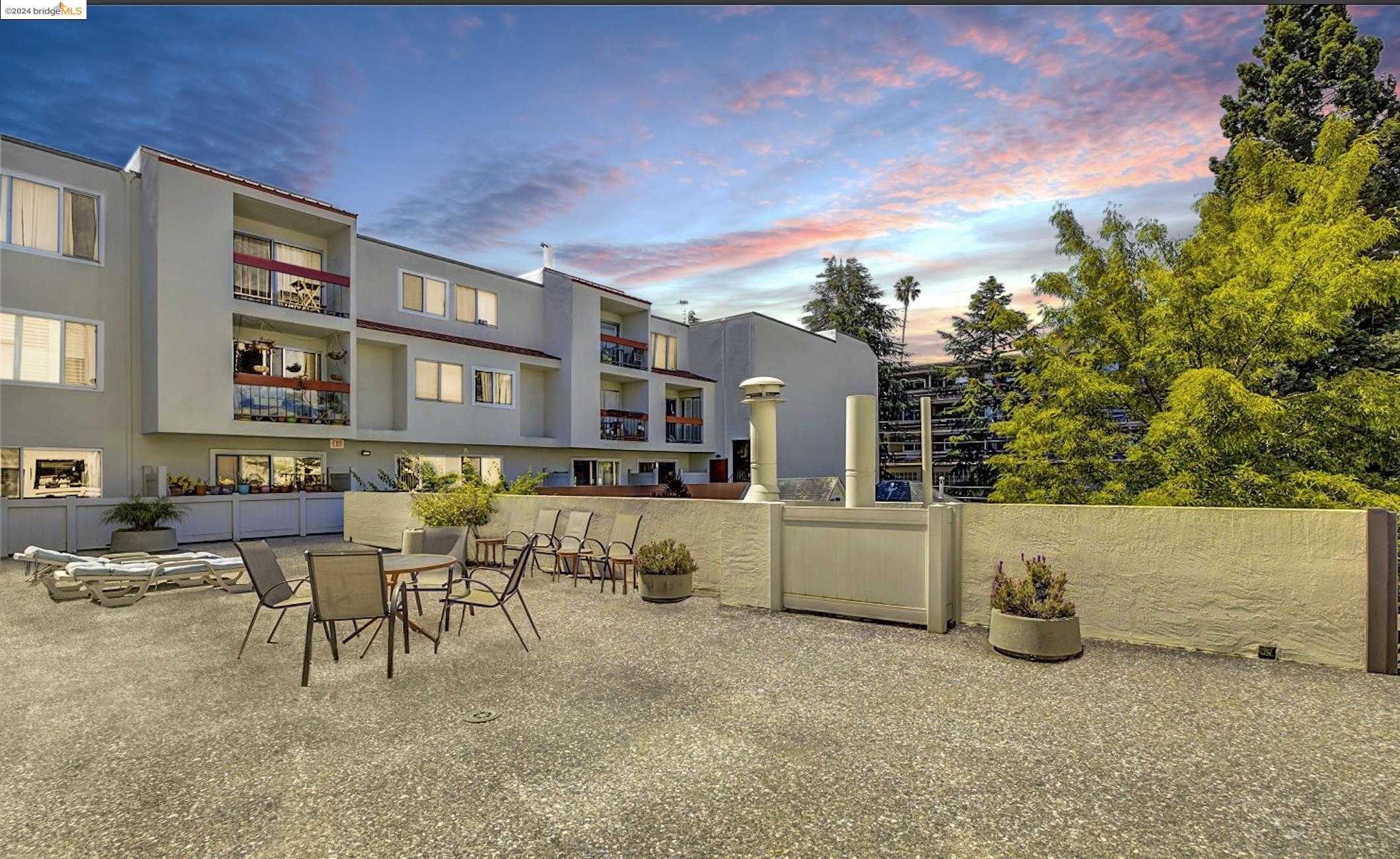 Neighborhood Neighborhood-12