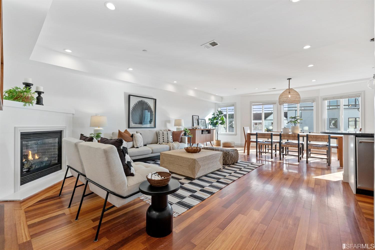 Neighborhood Neighborhood-338