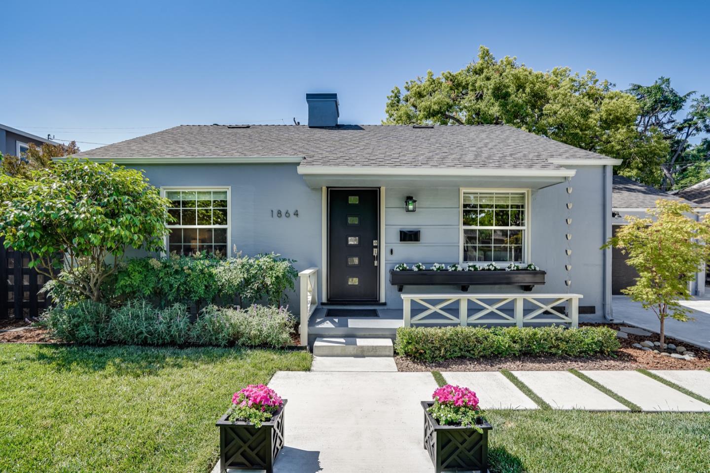 Neighborhood Neighborhood-28