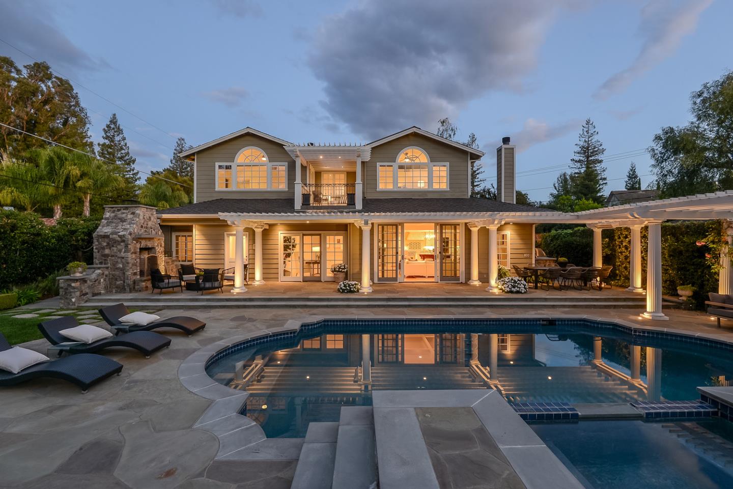 Neighborhood Neighborhood-63