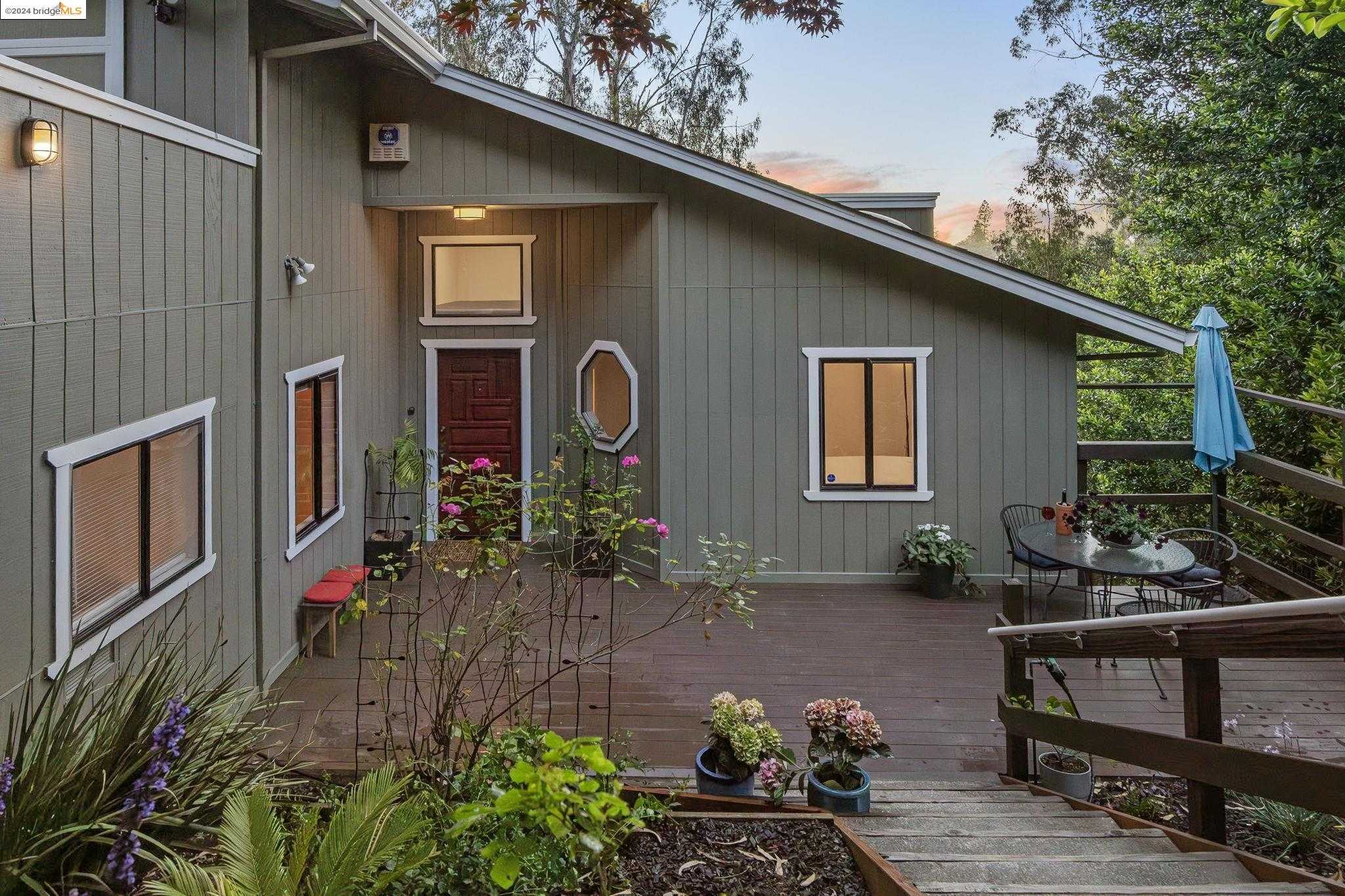 Neighborhood Neighborhood-23