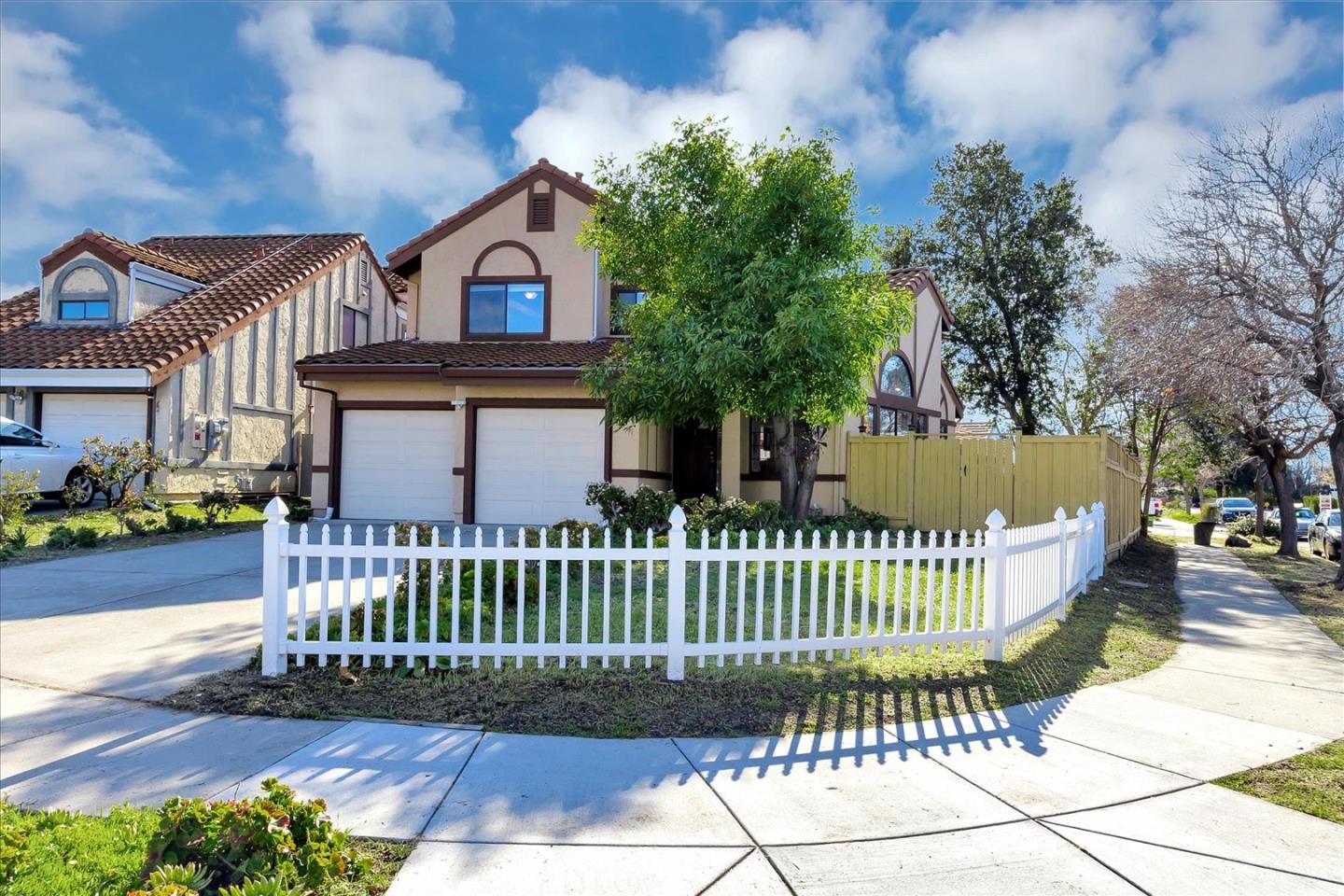 Neighborhood Neighborhood-29