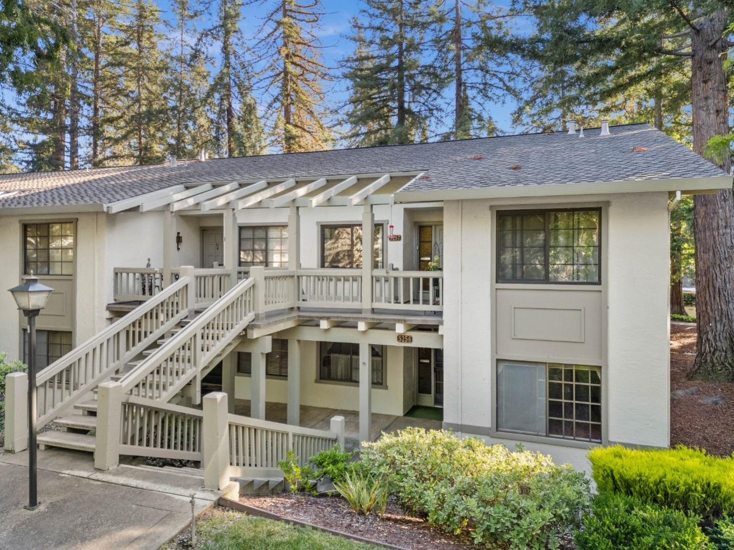 Neighborhood Neighborhood-8