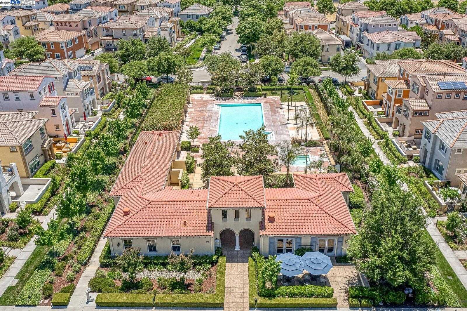 Neighborhood Neighborhood-13