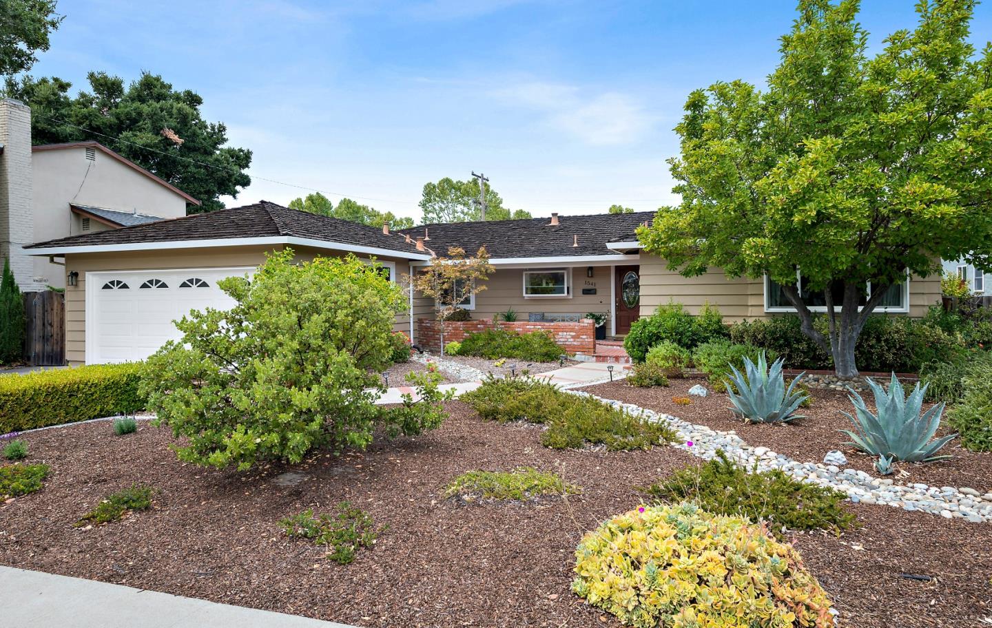 Neighborhood Neighborhood-6